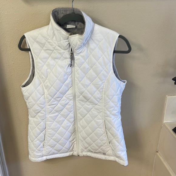 Free Country Jackets & Blazers - Free Country Women’s Vest White Size: M